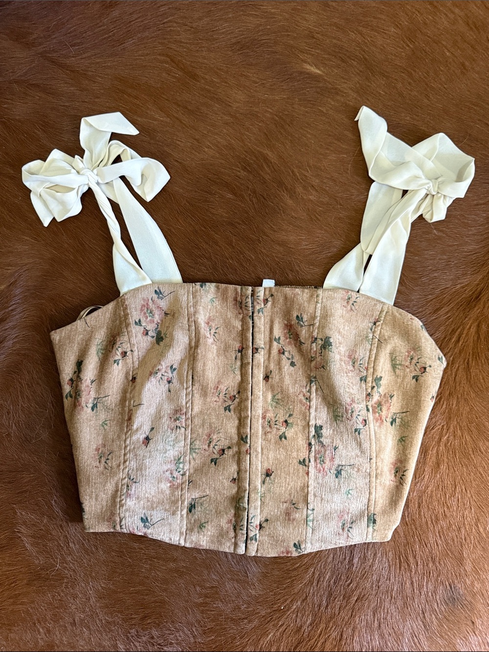Willow & Root Floral Tie-Shoulder Crop Top in Light Tan